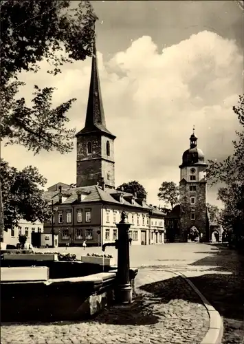 Ak Arnstadt in Thüringen, Blick zum Riedtor, Brunnen, Kirchturm