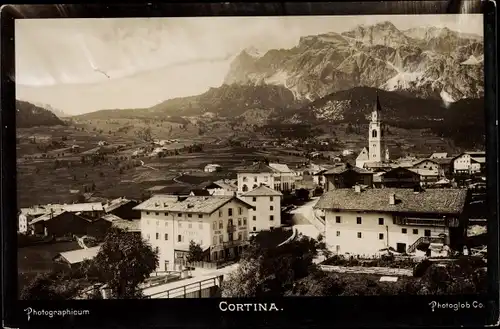 Foto Ak Cortina d'Ampezzo Veneto, Blick auf den Ort