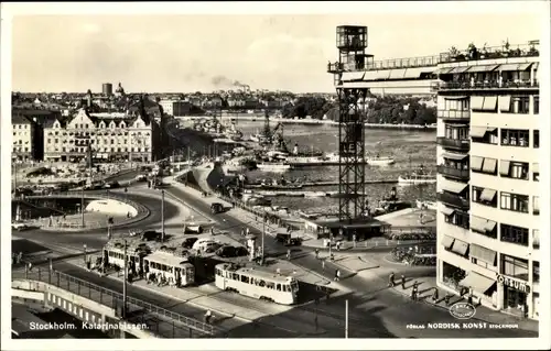 Ak Stockholm Schweden, Katarinahissen, Freiluftaufzug, Straßenbahnen, Straßenpartie