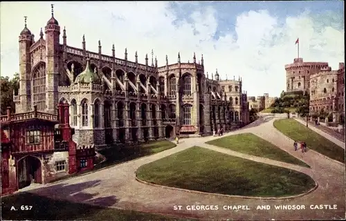 Ak Windsor Berkshire England, St. Georges Chapel and Windsor Castle
