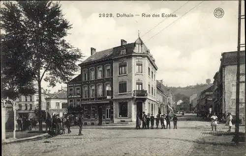 Ak Dolhain Wallonien Lüttich, Rue des Ecoles