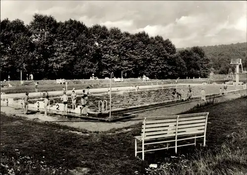 Ak Hettstedt im Südharz, Schwimmbad, Badegäste