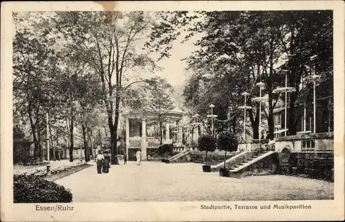 Ak Essen im Ruhrgebiet, Stadtpartie, Terrasse u. Musikpavillon