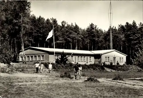 Ak Jabel Mecklenburgische Seenplatte, Bungalowsiedlung der Universität Rostock, Wirtschaftsgebäude