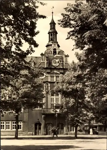 Ak Arnstadt in Thüringen, Rathaus, Straßenansicht