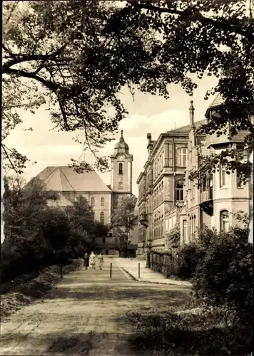 Ak Hildburghausen im Tal der Werra Thüringen, Blick auf die Kirche