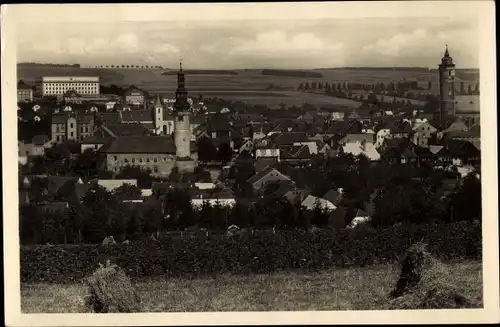 Ak Domažlice Taus Region Pilsen, Blick auf den Ort, Kirche