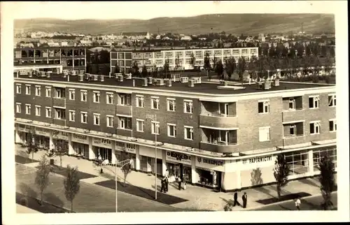 Ak Zlín Gottwaldov in Mähren Region Zlin, Ortsansicht, Geschäfte