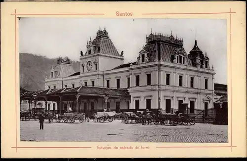 Foto Santos Brasilien, Estucao de estrada de ferro, Bahnhof, Kutschen