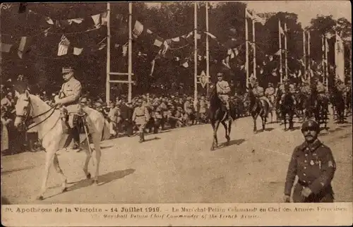 Ak Paris VIII Arrondissement Élysée, Apotheose de la Victoire 1919, Le Marechal Petain