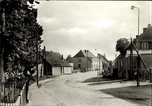 Ak Gotthun Röbel an der Müritz, Dorfstraße