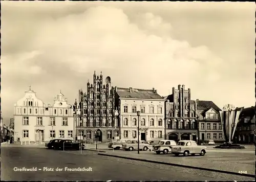 Ak Hansestadt Greifswald, Platz der Freundschaft