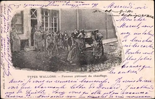 Ak Types Wallons, Femmes pietinant du chauffage