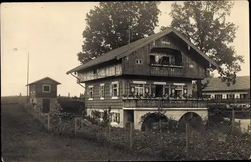 Foto Ak Bad Heilbrunn in Oberbayern, Blick auf ein Wohnhaus