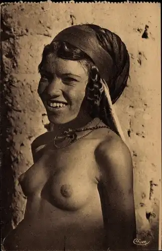 Ak L'Afrique du Nord, Type de Femme, barbusige Frau