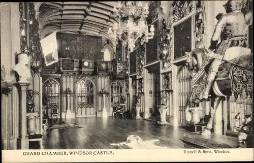 Ak Windsor Berkshire England, Windsor Castle, Guard Chamber