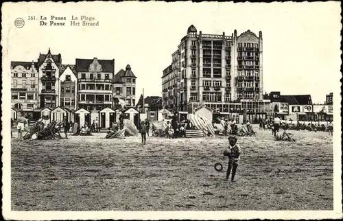 Ak La Panne Westflandern, La Plage, Blick auf Strand und Hotels