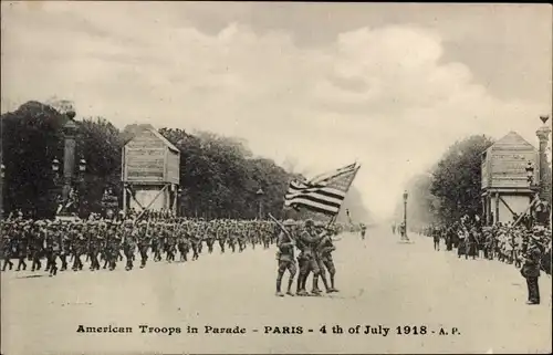 Ak Paris, American Troops in Parade, 4 th of July 1918
