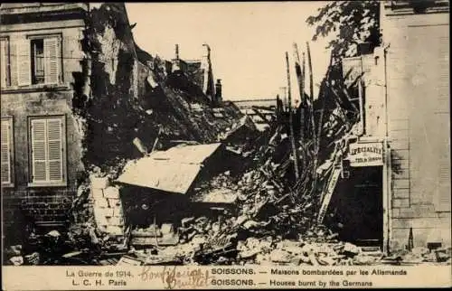 Ak Soissons Aisne, Maison bombardee par les allemands