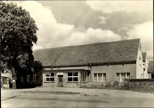 Ak Hohenbrück Neu Schadow Märkische Heide,  Gasthaus Treue, Außenansicht