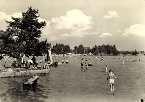 Ak Neustädtel Schneeberg im Erzgebirge, Bergsee Filzteich, Strandbad