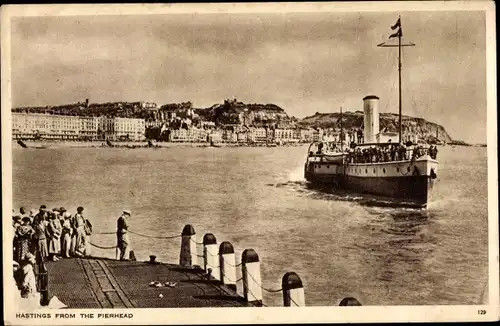 Ak Hastings East Sussex England, From the Pierhead, Dampfer, Passagiere