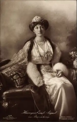 Ak Prinzessin Victoria Luise von Preußen, Herzogin von Braunschweig, Portrait