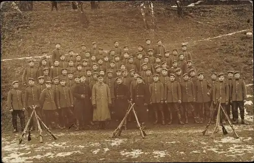 Foto Ak Gruppenbild des Bataillon in Uniform, Landsturm