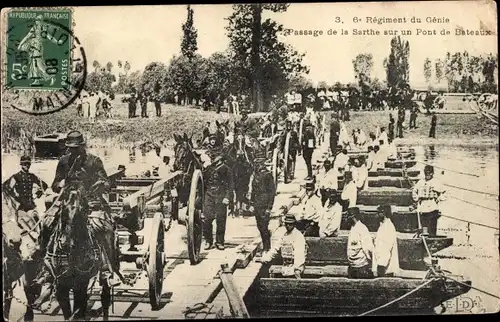 Ak 6e Regiment du Genie, Passage de la Sarthe sur en Pont de Bateaux, Soldaten