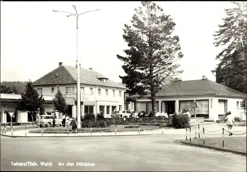 Ak Tabarz im Thüringer Wald, An der Milchbar, Straßenszene