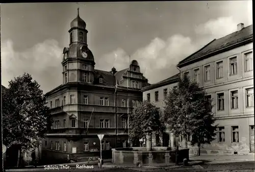 Ak Schleiz im Vogtland Thüringen, Rathaus und Brunnen