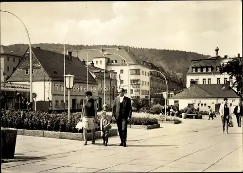 Ak Aue im Erzgebirge Sachsen, Altmarkt, Passanten