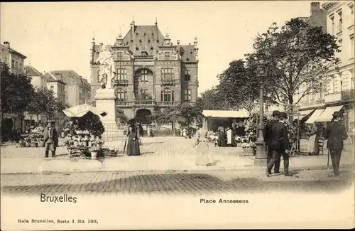 Ak Bruxelles Brüssel, Place Anneesens, Denkmal, Passanten