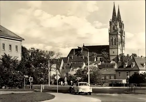 Ak Oschatz in Sachsen, Kirche St. Aegidien, Trabant