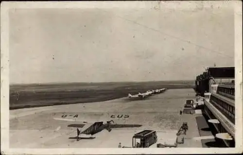 Ak Le Bourget Dugny Seine Saint Denis, Aerodrome, vue prise vers le Nord, Flughafen