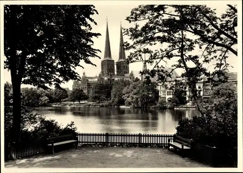 Foto Hansestadt Lübeck, Mühlenteich mit Dom und Museum