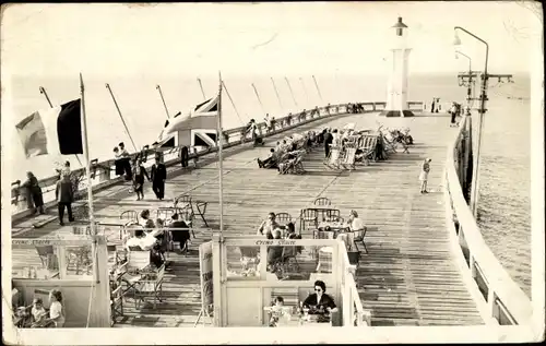 Ak Blankenberghe Blankenberge Westflandern, Staketsel met Vuurtoren