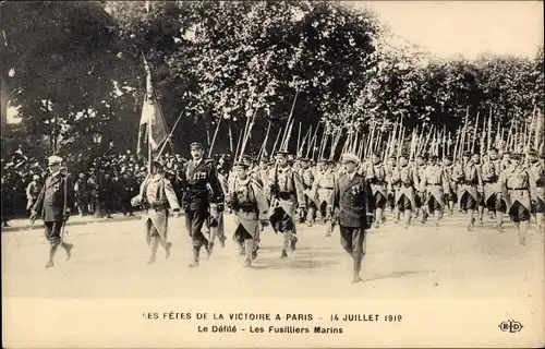 Ak Paris, Fêtes de la Victoire, 14 Juillet 1919, Fusilliers Marins