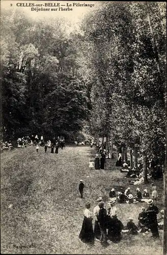 Ak Celles sur Belle Deux Sevres, Le Pelerinage, Déjeuner sur l'herbe