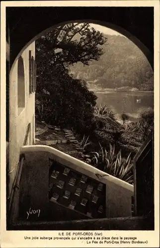 Ak Port-Cros CPA 83, jolie auberge provencale s'encadre