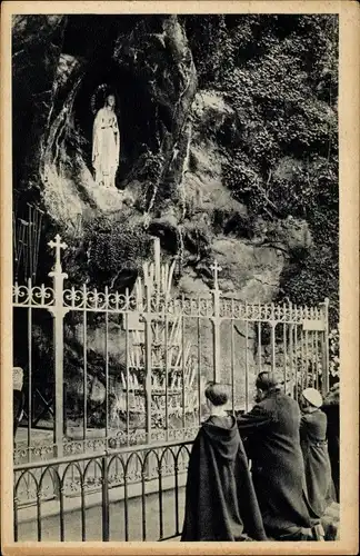 Ak Lourdes Hautes Pyrénées, La Grotte