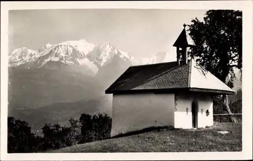 Ak Combloux Haute Savoie, Le Mont Blanc vu de la Chapelle de Médonnet