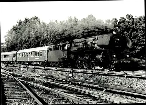 Foto Ak Eisenbahn Dampflok 01 0510-6 Nähe Bhf. Bln. Grunewald Arbeitsgemeinschaft Lokrundschau e.V.