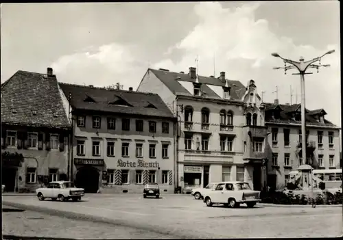 Ak Mügeln in Sachsen, Karl-Marx Platz, Roter Hirsch, Autos