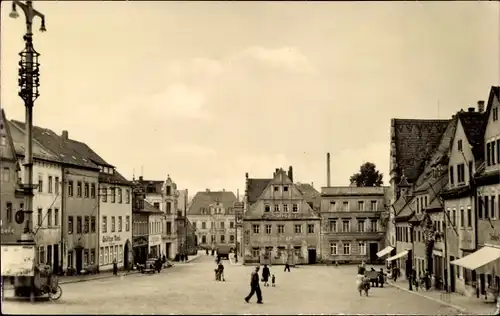 Ak Colditz in Sachsen, Markt, Geschäfte, Passanten