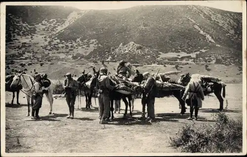 Foto Ak Marokkanische Soldaten, Pferde