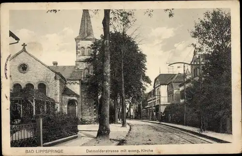 Ak Bad Lippspringe in Westfalen, Detmolderstraße mit evang. Kirche