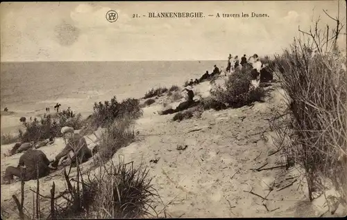 Ak Blankenberghe Blankenberge Westflandern, A travers les Dunes