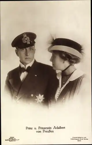 Ak Prinz und Prinzessin Adalbert von Preußen, Portrait, Uniform, Orden