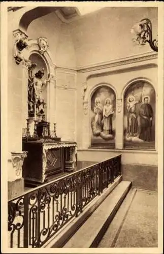 Ak Lisieux Calvados, La Chapelle des Carmelites, Autel Saint-Michel et fresque des Saints